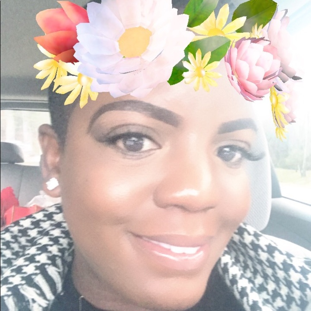 Meet your Posher, Shawnette